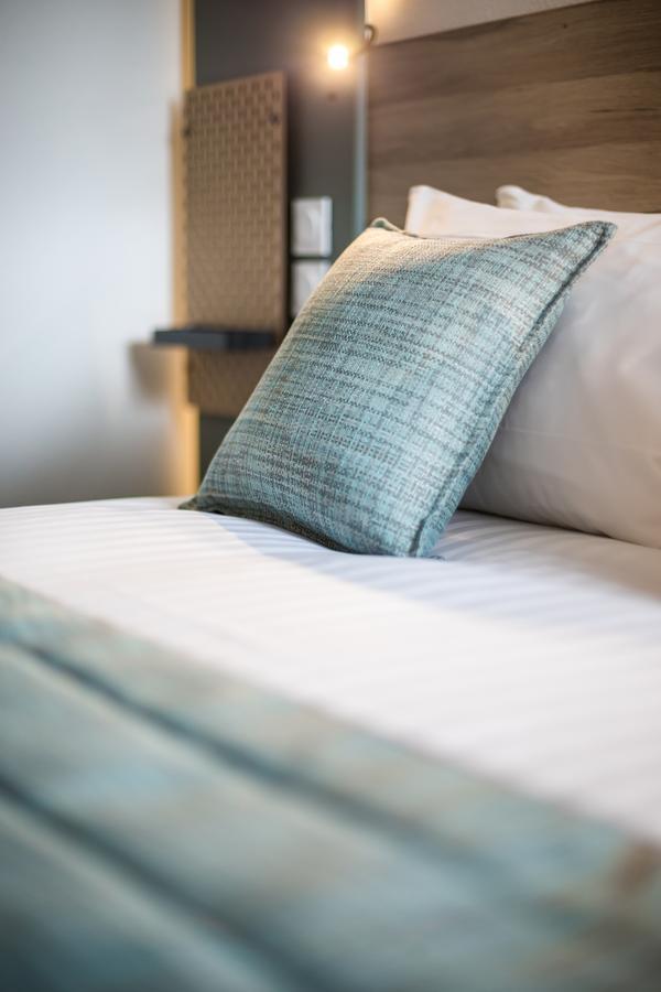 Hotel Carre Pau Airport Serres-Castet